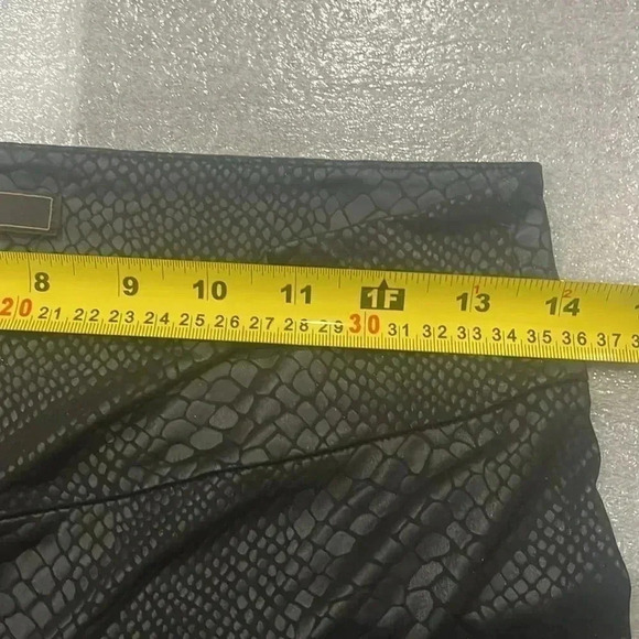 [M] BCBGMAXAZARIA  Bryson Snake Print Leggings-NWOT - Picture 7 of 9